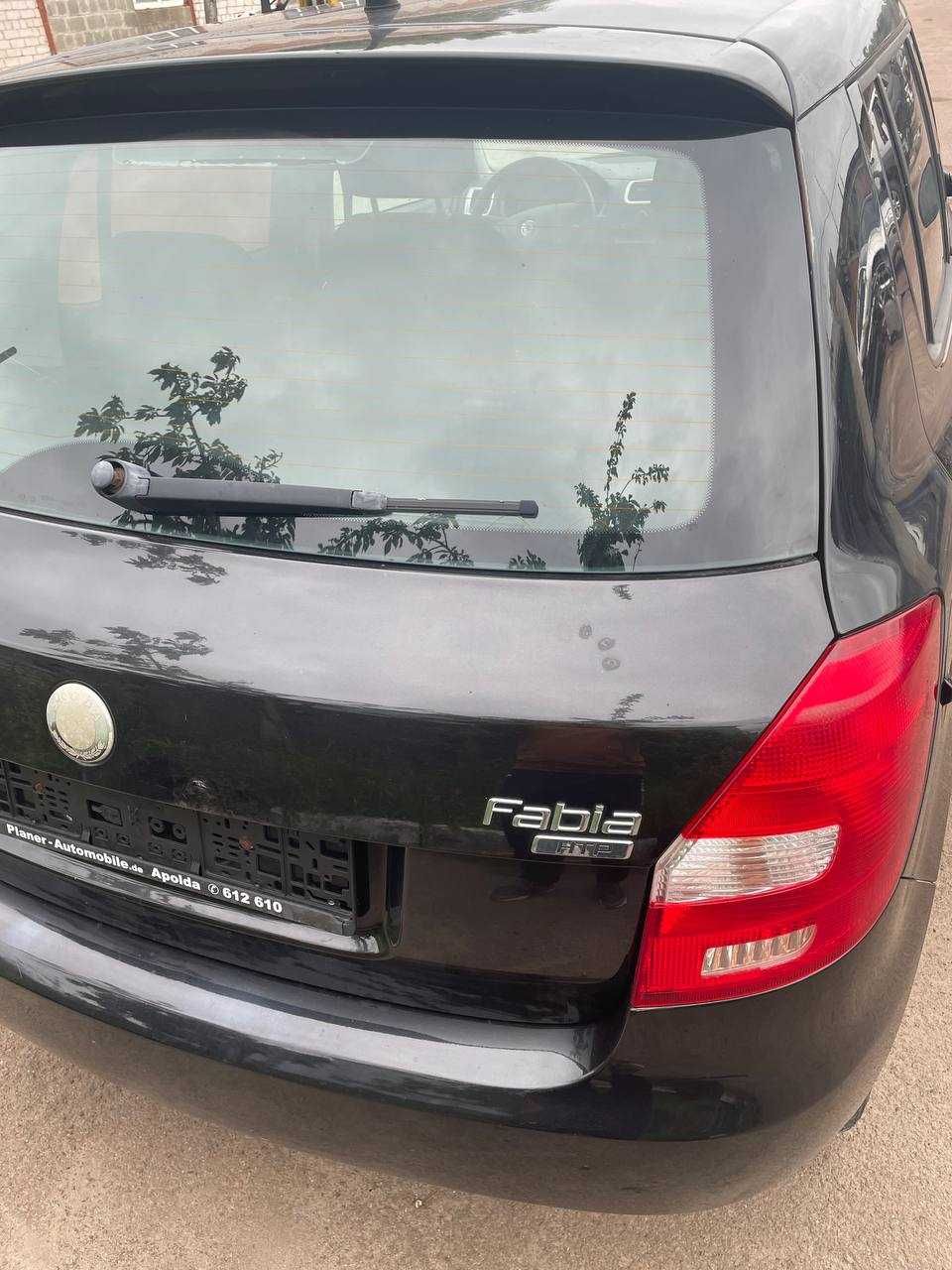 Крышка багажника со стеклом, шкода фабия 2 хетчбек, ляда Skoda fabia 2