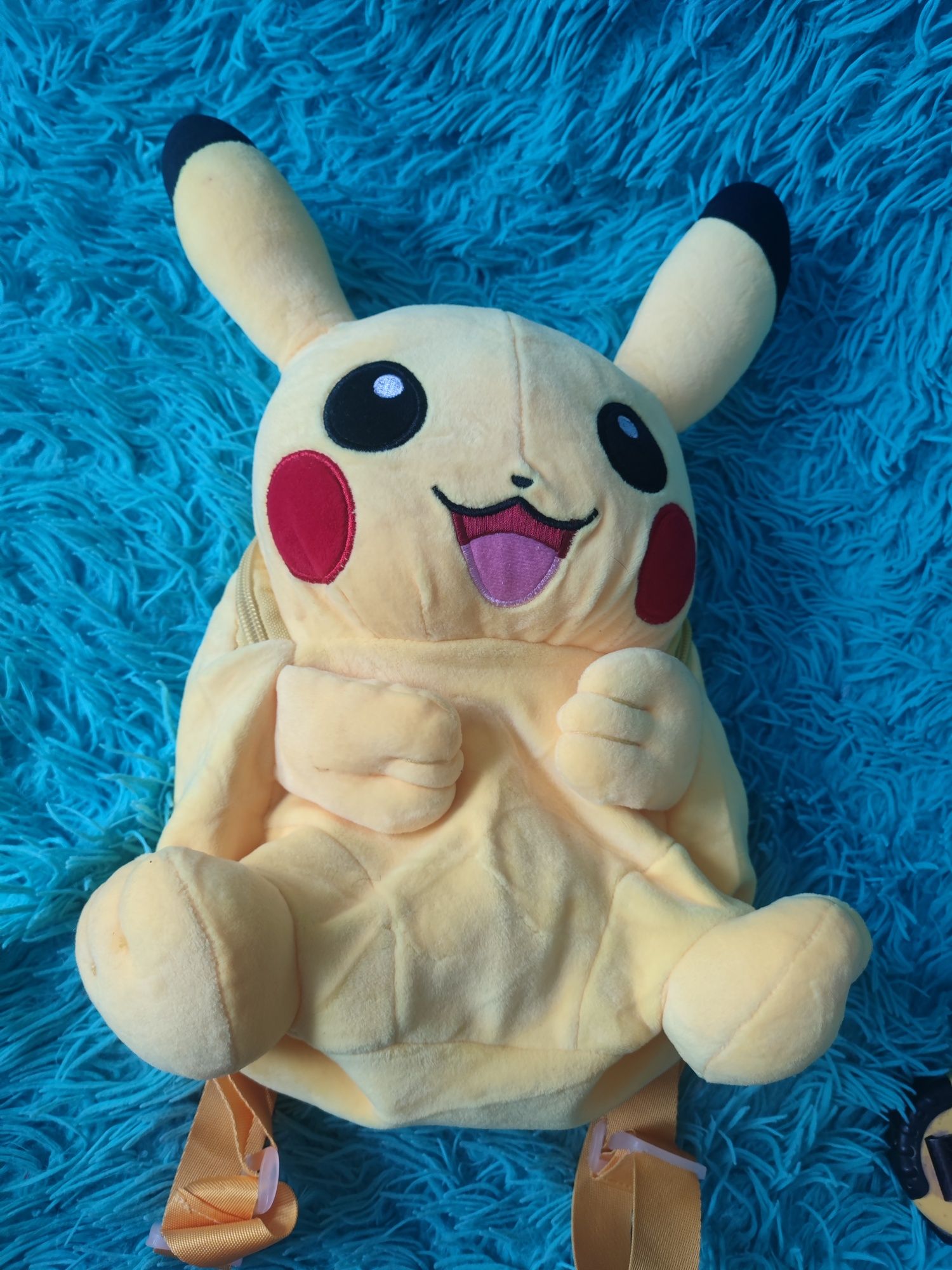 Plecak Pikachu żółty