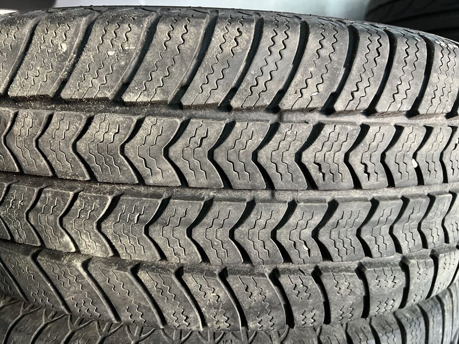 Шини 215/65/16c Semperit зима