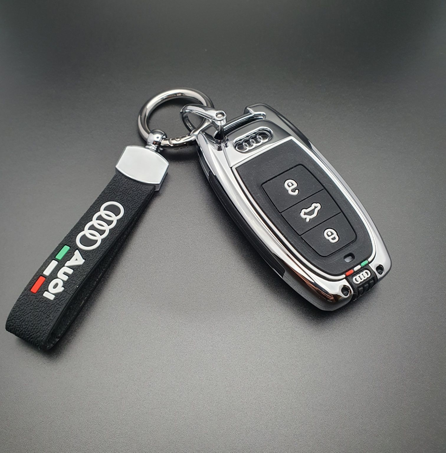 Etui z Breloczkiem Audi C7 B8