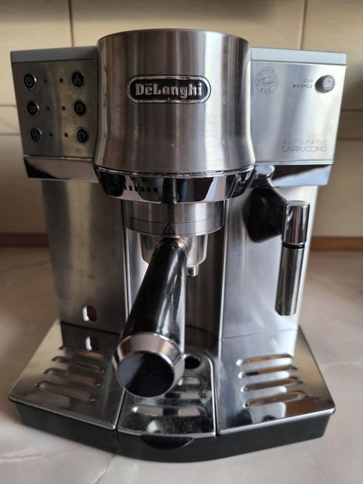 Express do kawy ciśnieniowy  DELONGHI EC 860 + Młynek do kawy DELONGHI