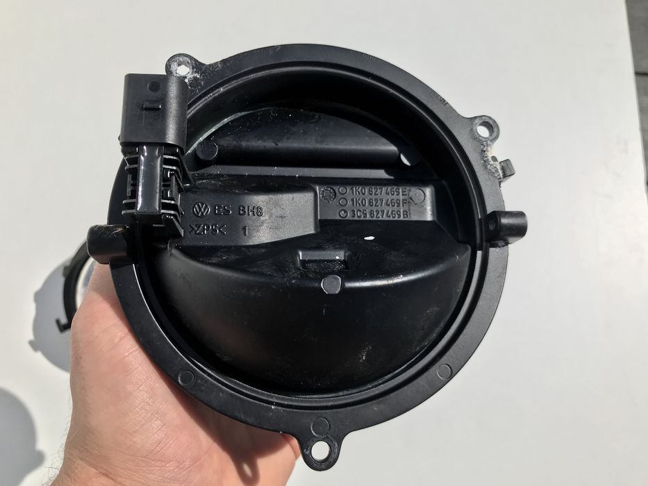 Ручка емблема значок кришки багажника Пассат Б6 Гольф 5