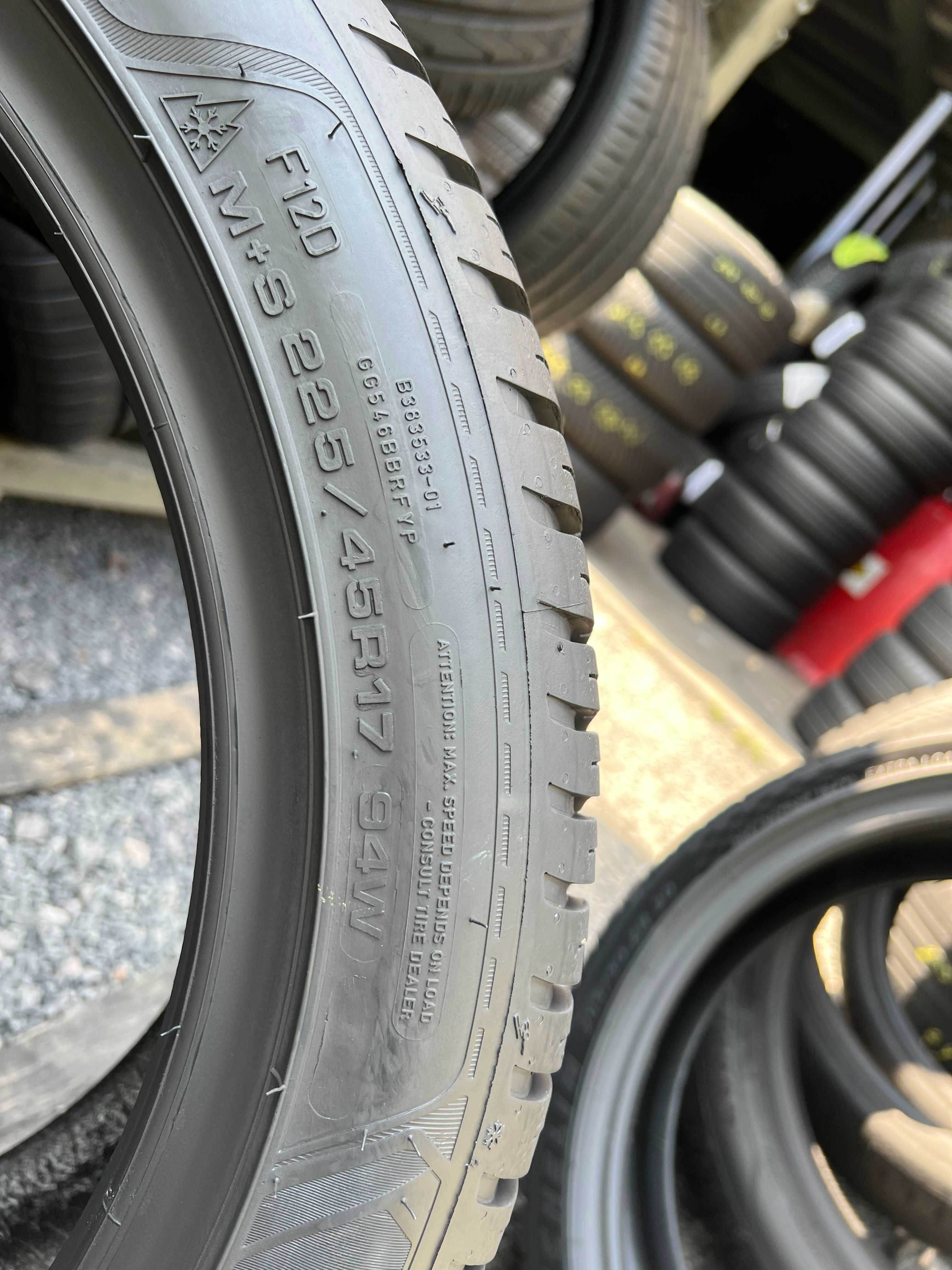Opona wielosezonowa 225/45/R17 Goodyear Vector 4Seasons Gen3 - 1 szt