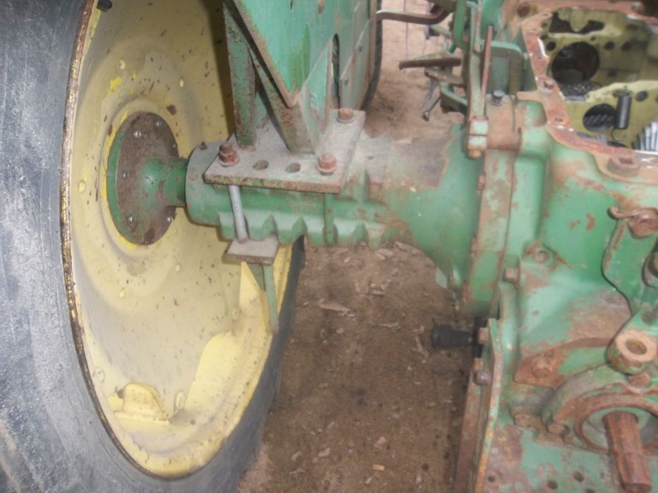 John Deere 1630 i 2030 oraz 1130 zwolnica 1030 i 1040 tył 940 i 840