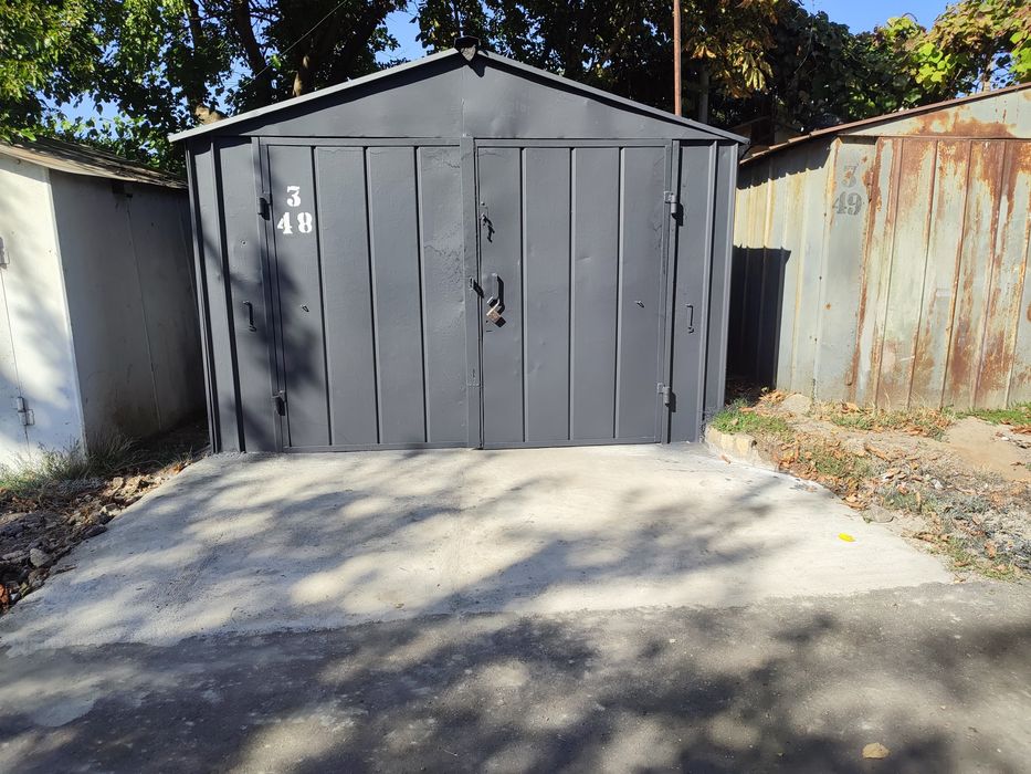 Гараж улица сахарова  комби 2