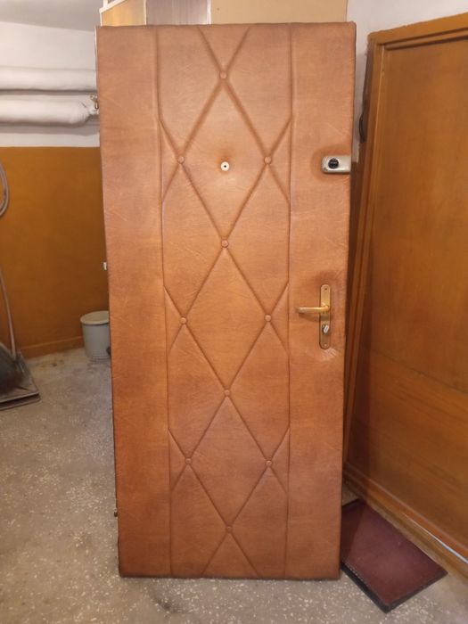 Drzwi wewnętrzne sosna.