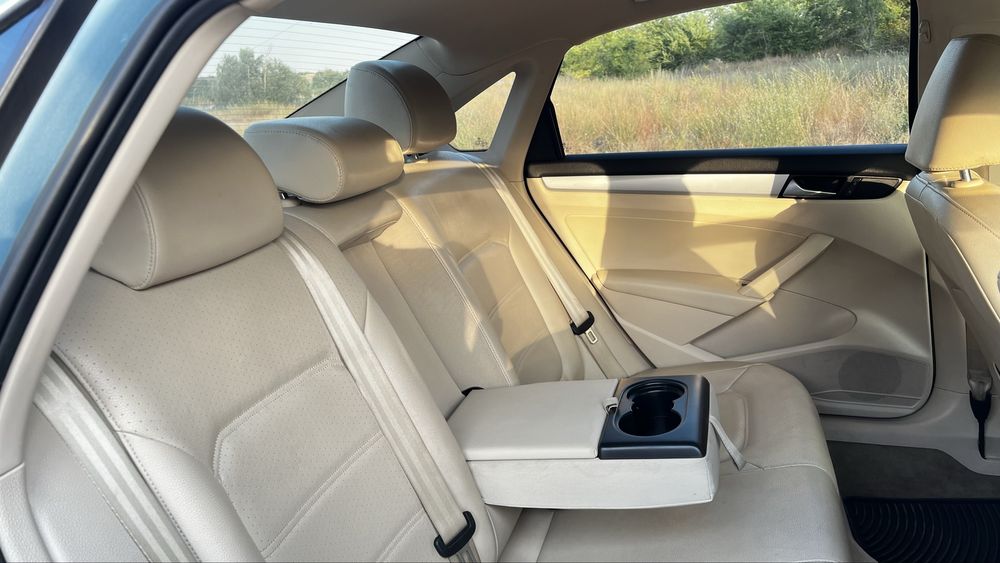 Volkswagen Passat B7 USA 2.5 газ/бензин