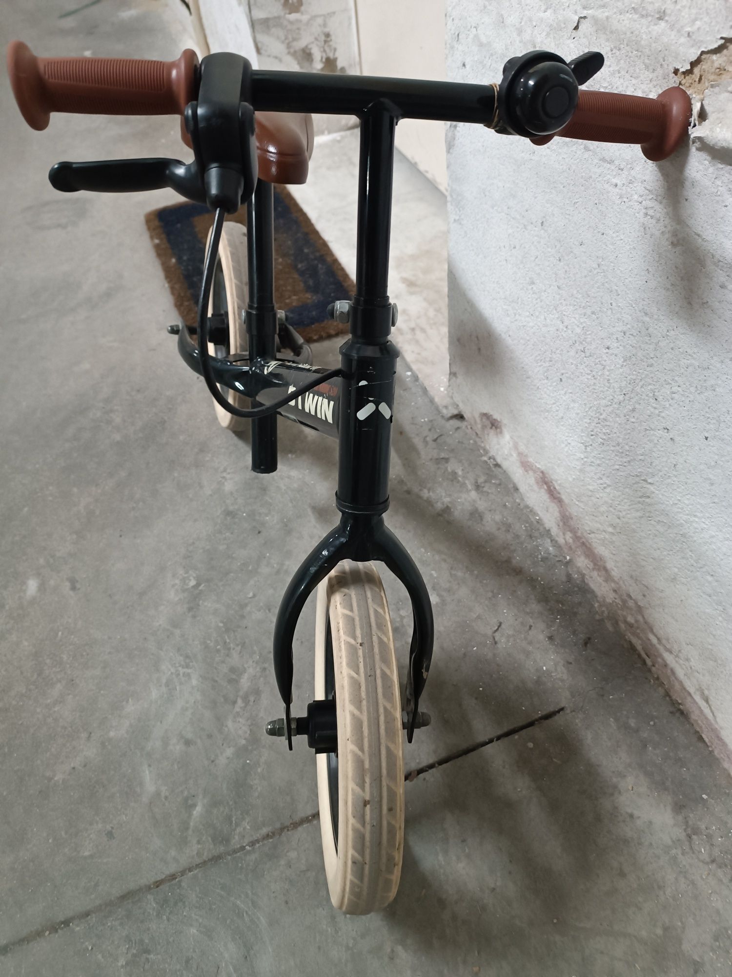 Bicicleta BTwin 10' sem pedais