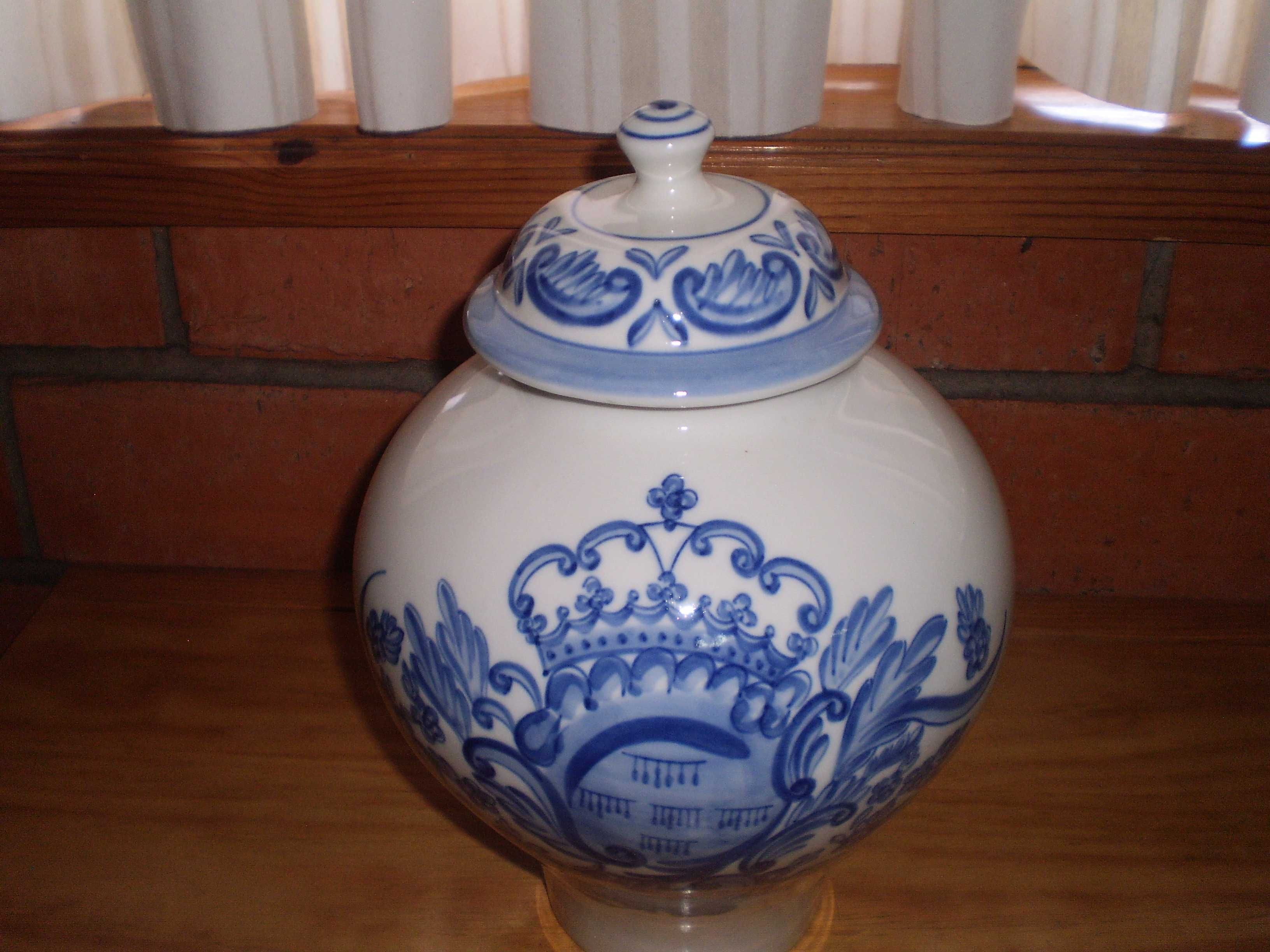 Pote de louça de Viana