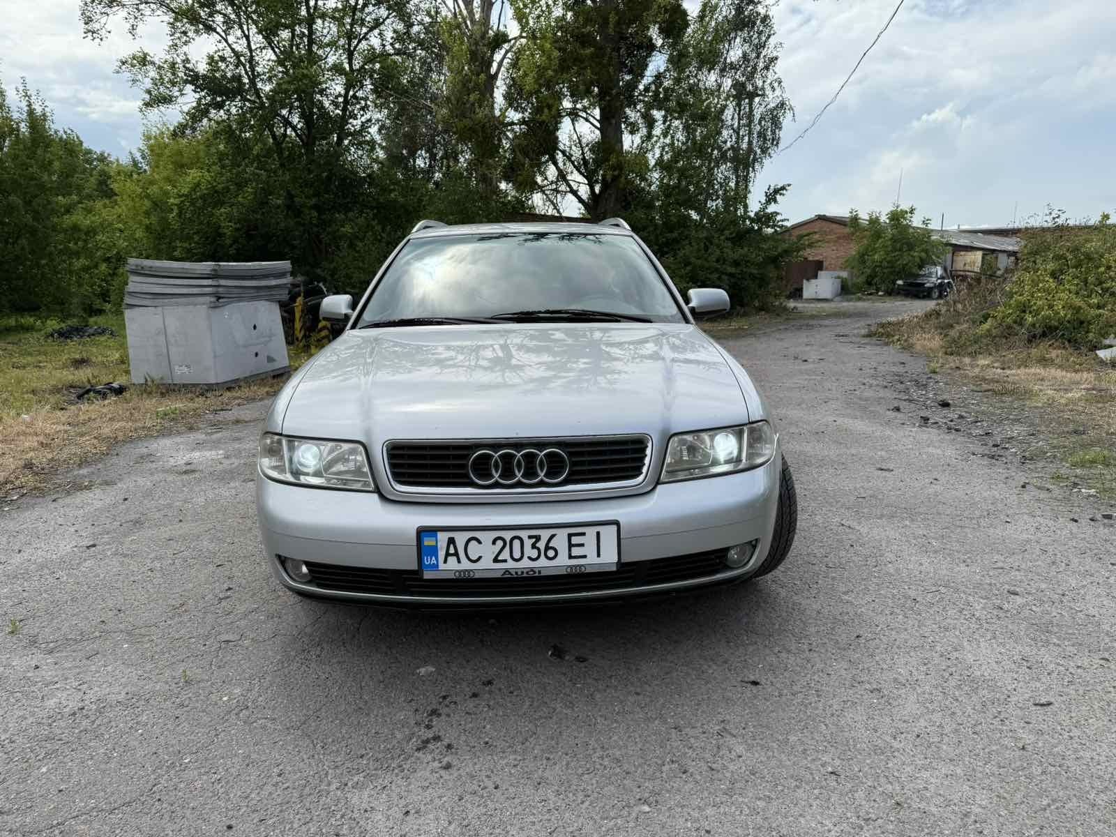 Audi A4 B5 1.6 ГАЗ Бензин Ідеальний стан
