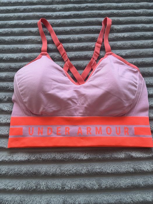 Спортивний топ Under armour