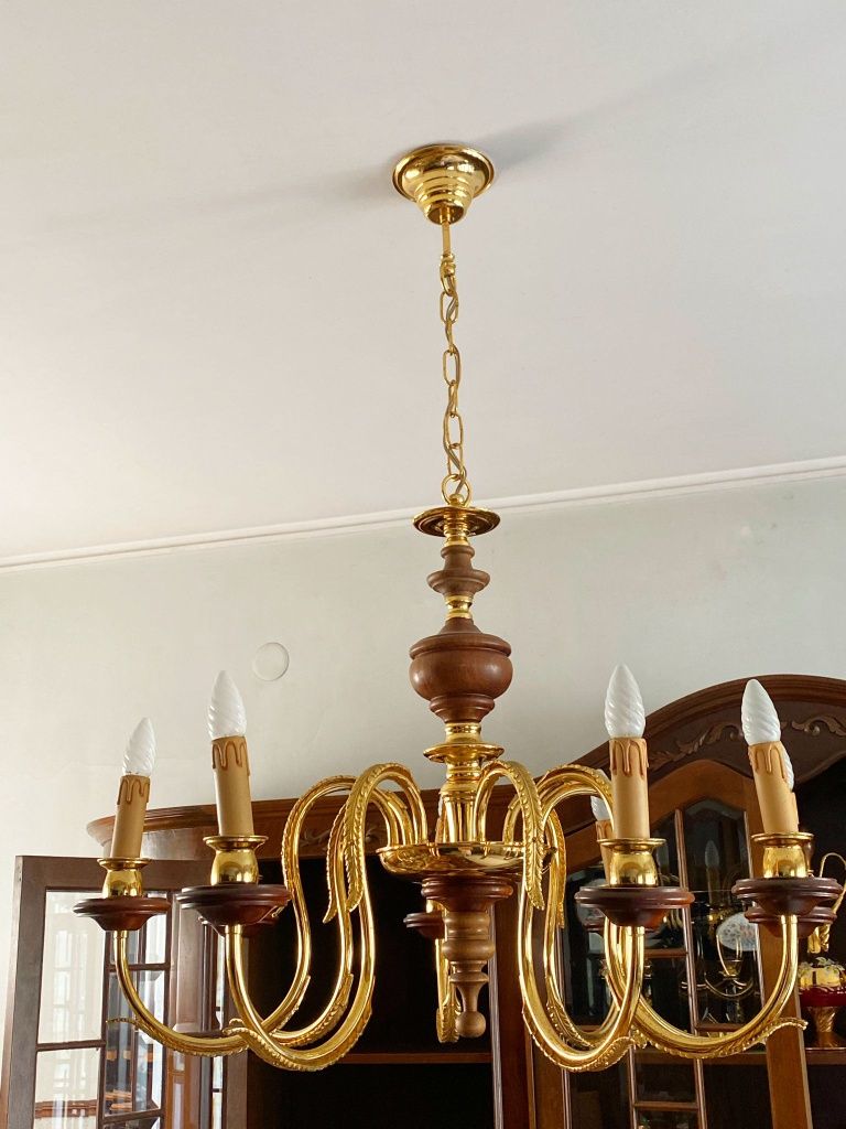 Dois candelabros antigos