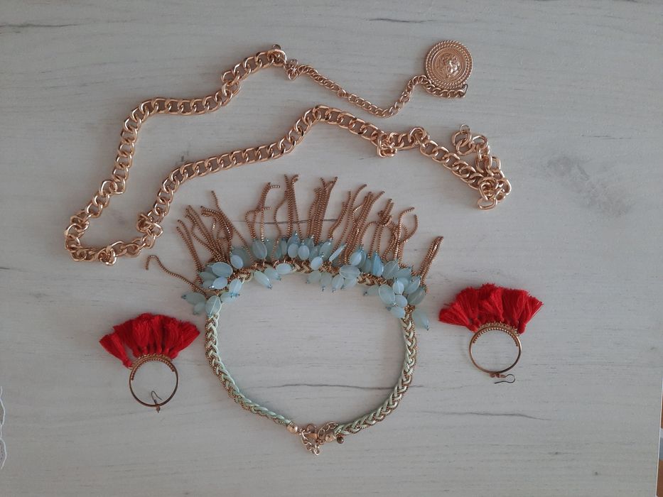 Cygańska biżuteria naszyjnik, złoty pasek i kolczyki