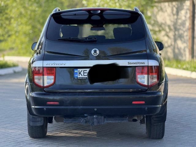 Продам автомобіль SsangYong Kyron.