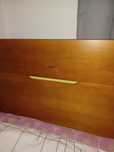 Cama de solteiro de madeira