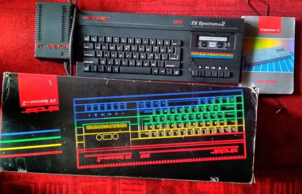 Mikrokomputer ZX Spectrum+2 128K