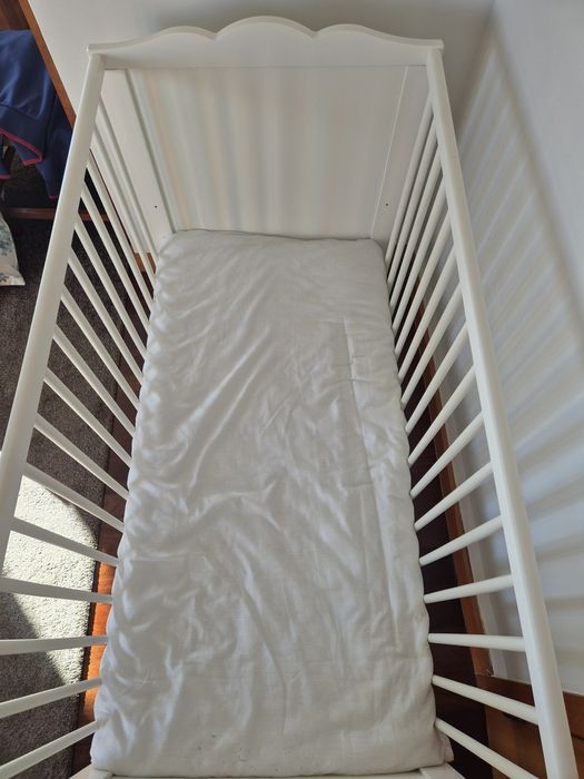 Berço ikea com colchão