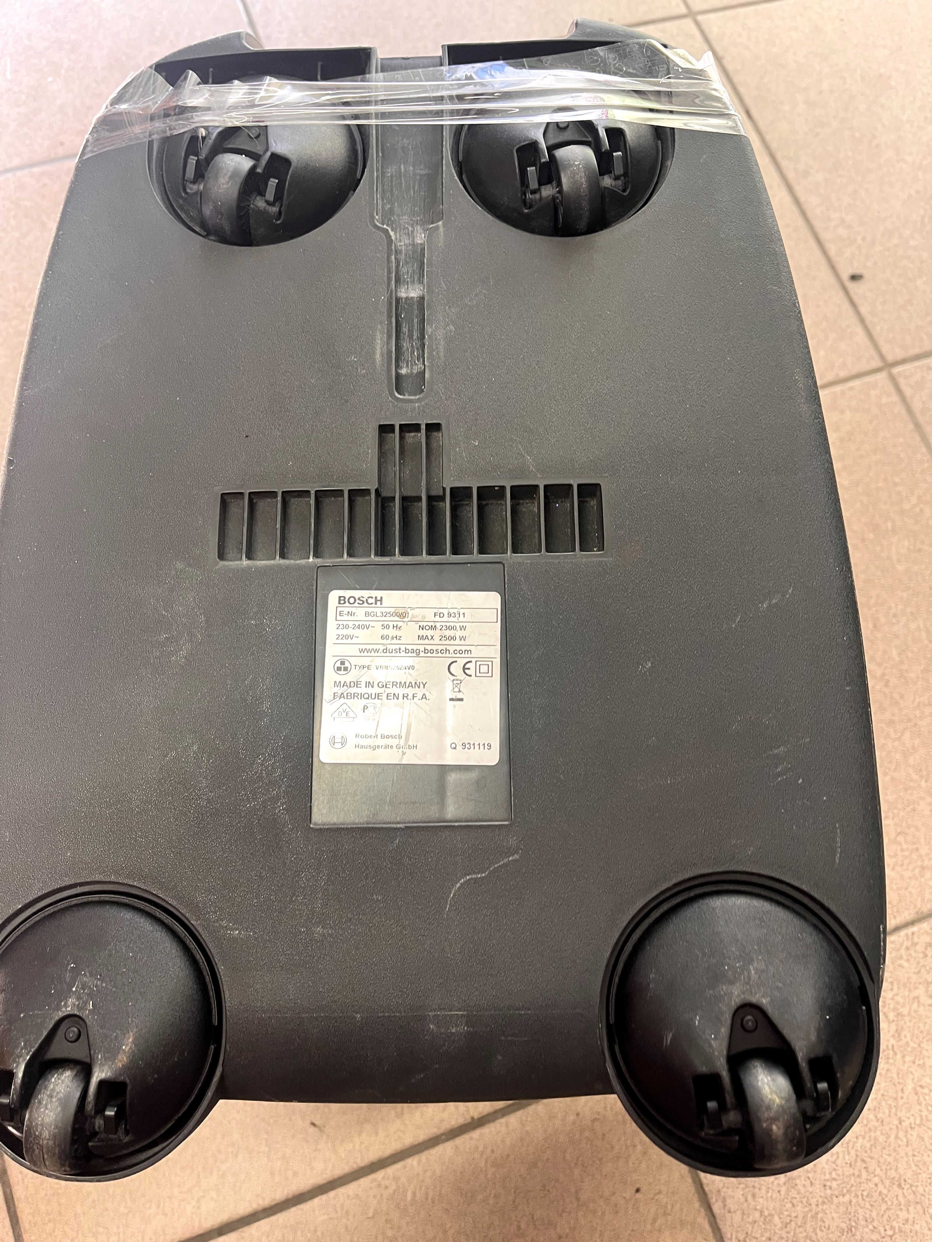 Пылесос Bosch GL-30 2500w