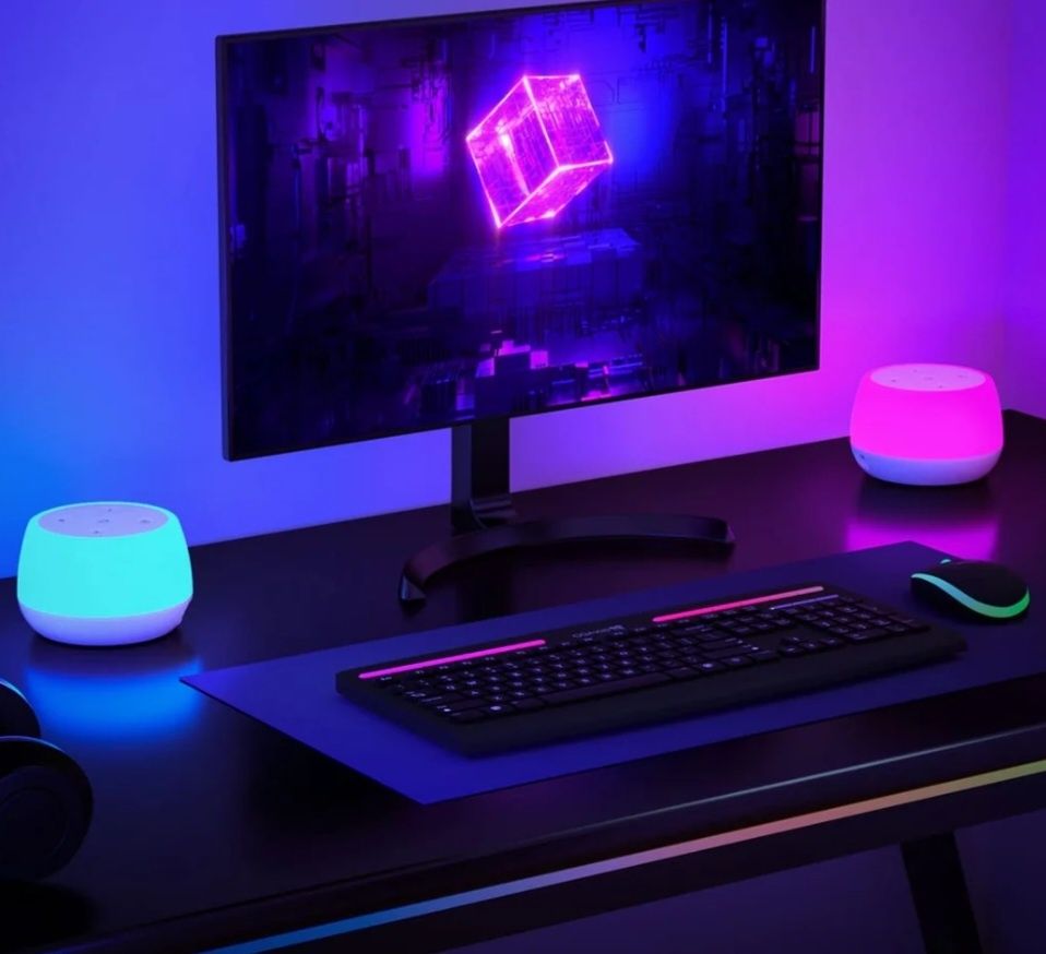 Lampka nocna Gorvitör z funkją ładowania i ściemniania USB RGB.