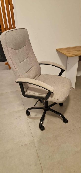 Krzesło biurowe JYSK