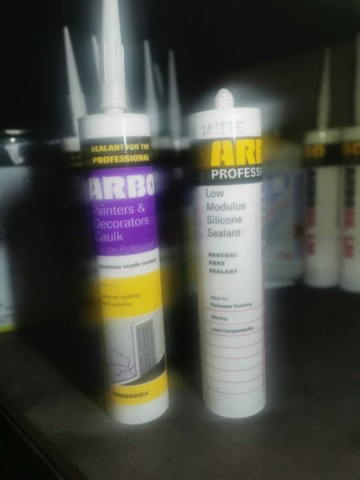 Sylikony budowlane sprowadzone z Anglii