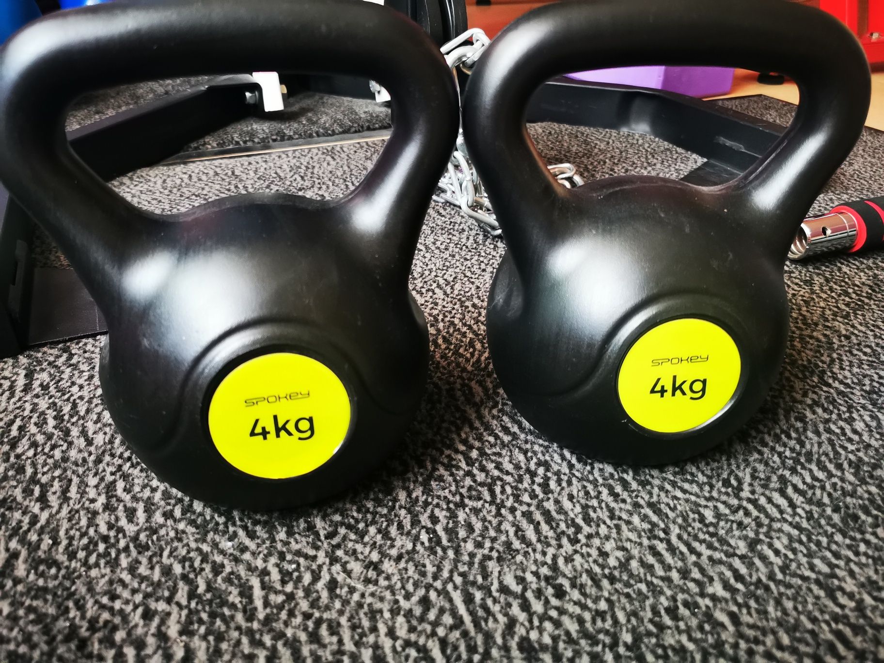 Kettlebell 4 kg bitumiczny