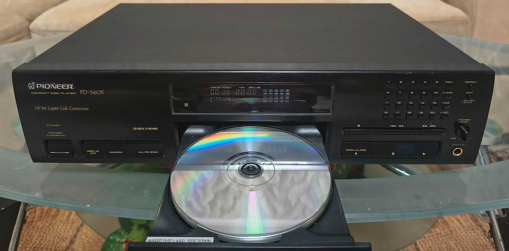 CD плеер Pioneer PD-S 605 Optical made in U.K.