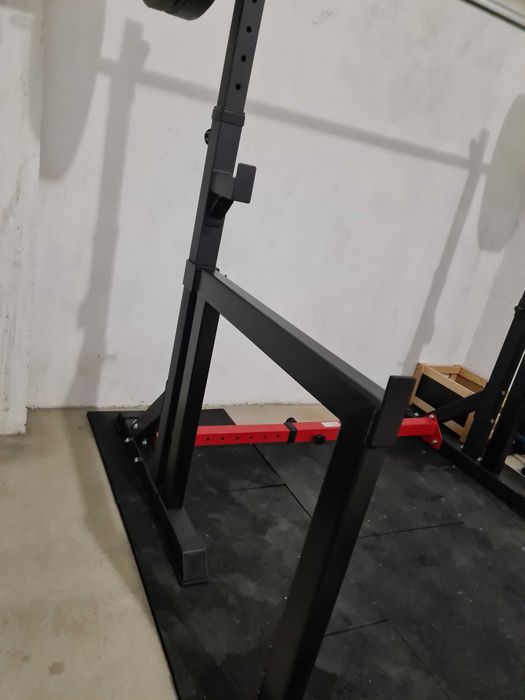 Squat Rack com safety bars