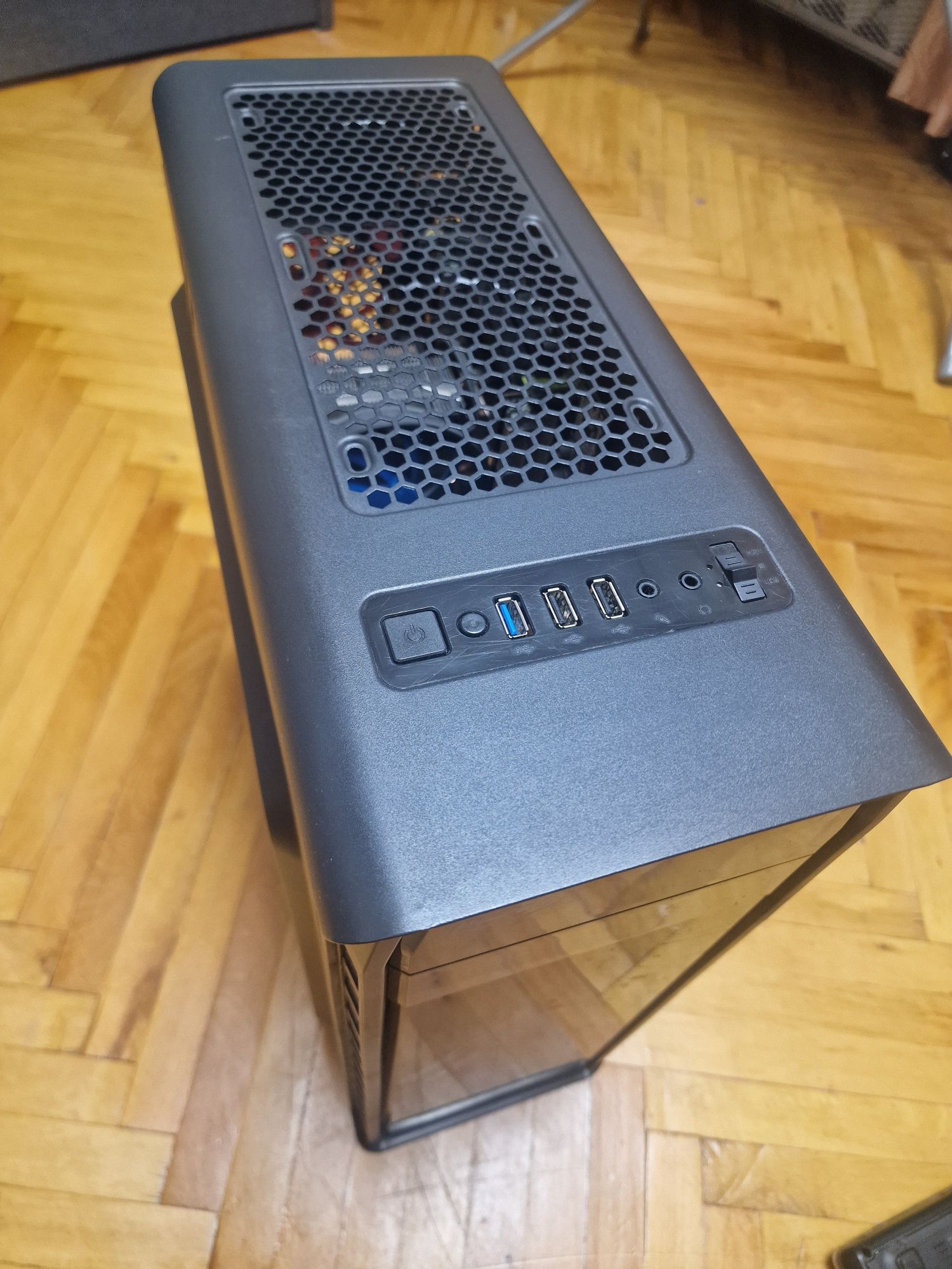 Продам ПК Xeon GTX1070TI