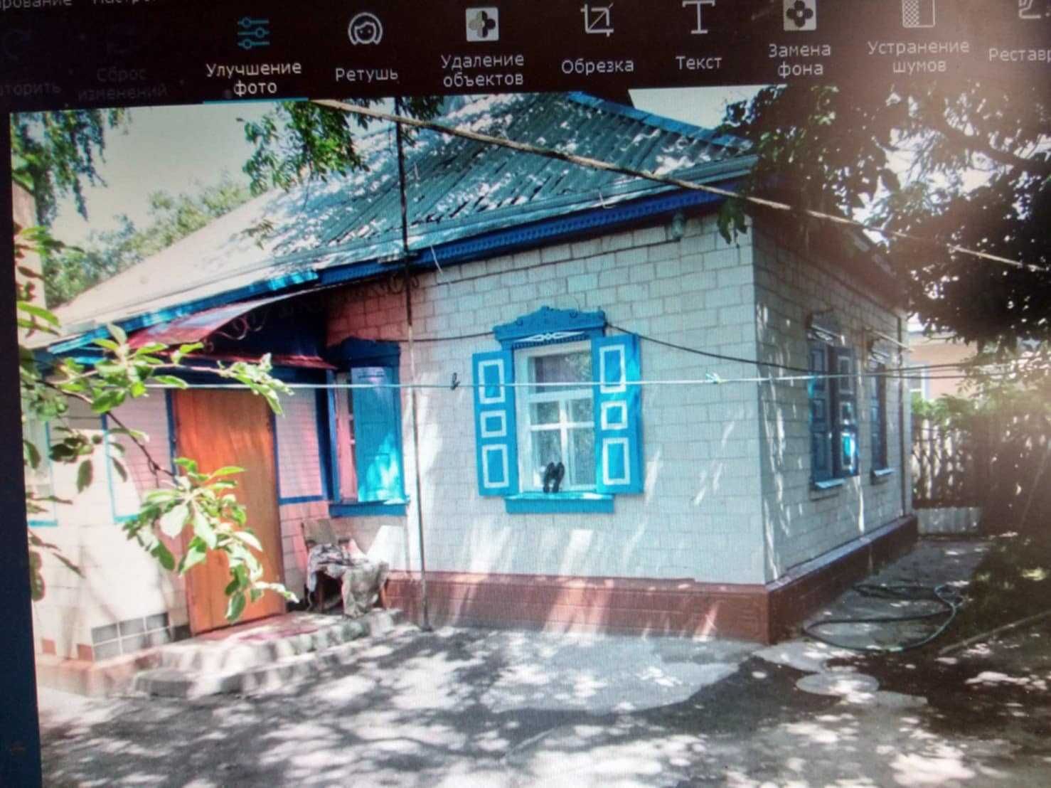 Продається будинок в смт. Чорнобай