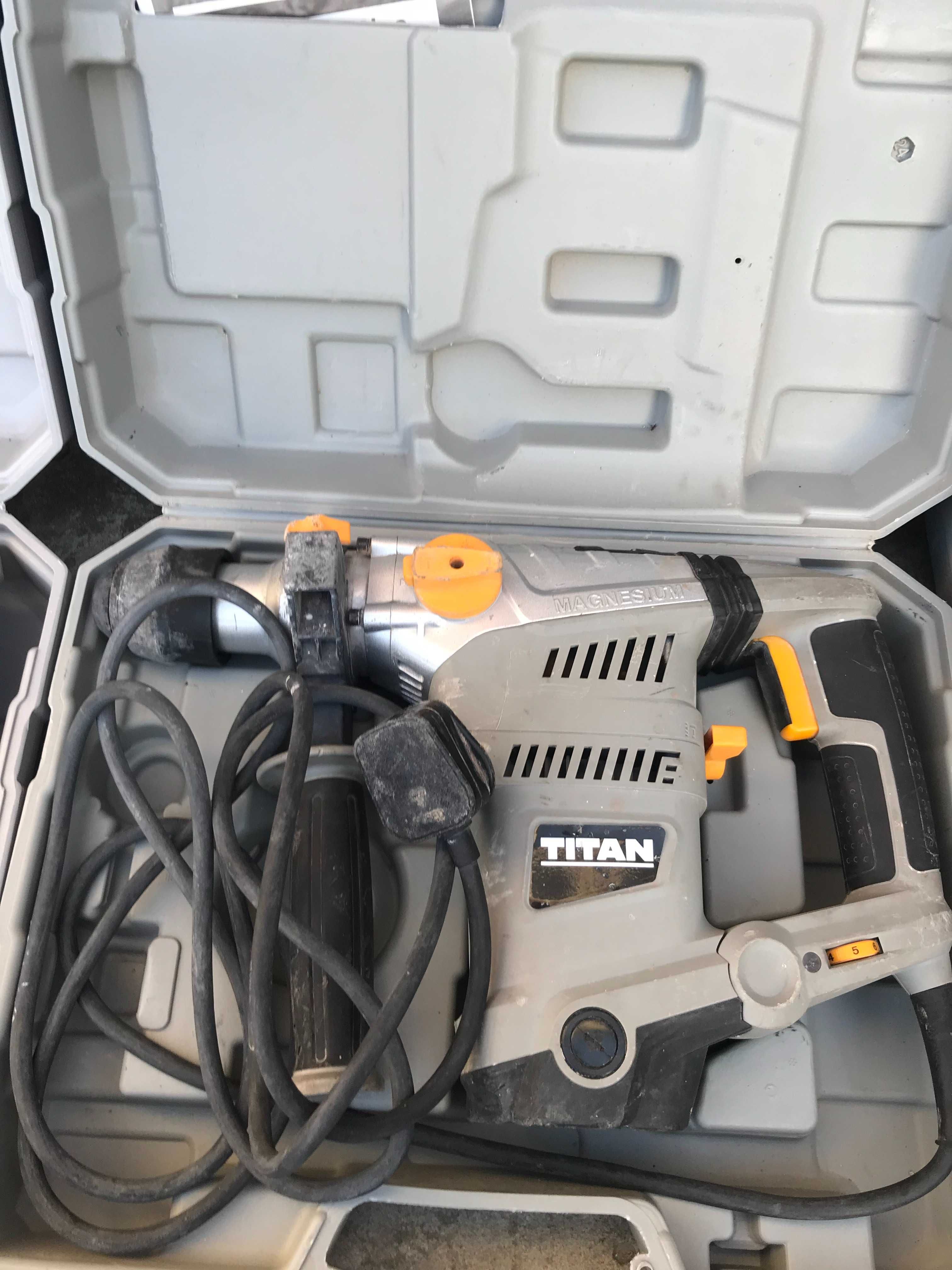 Перфоратор Titan TTB 653 SDS 1500 Вт 8 Дж з Англії
