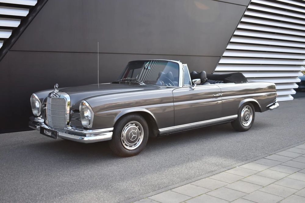 Mercedes-Benz  220 SE Cabrio
