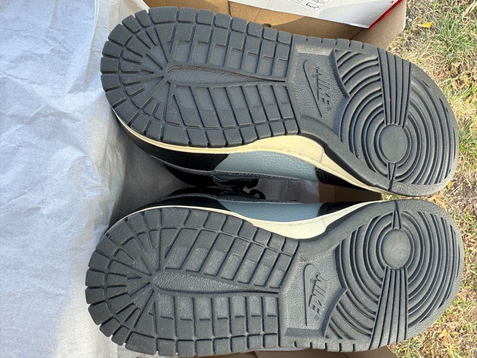 Продам хорошие кроссовки NIKE DUNK HI RETRO PRM