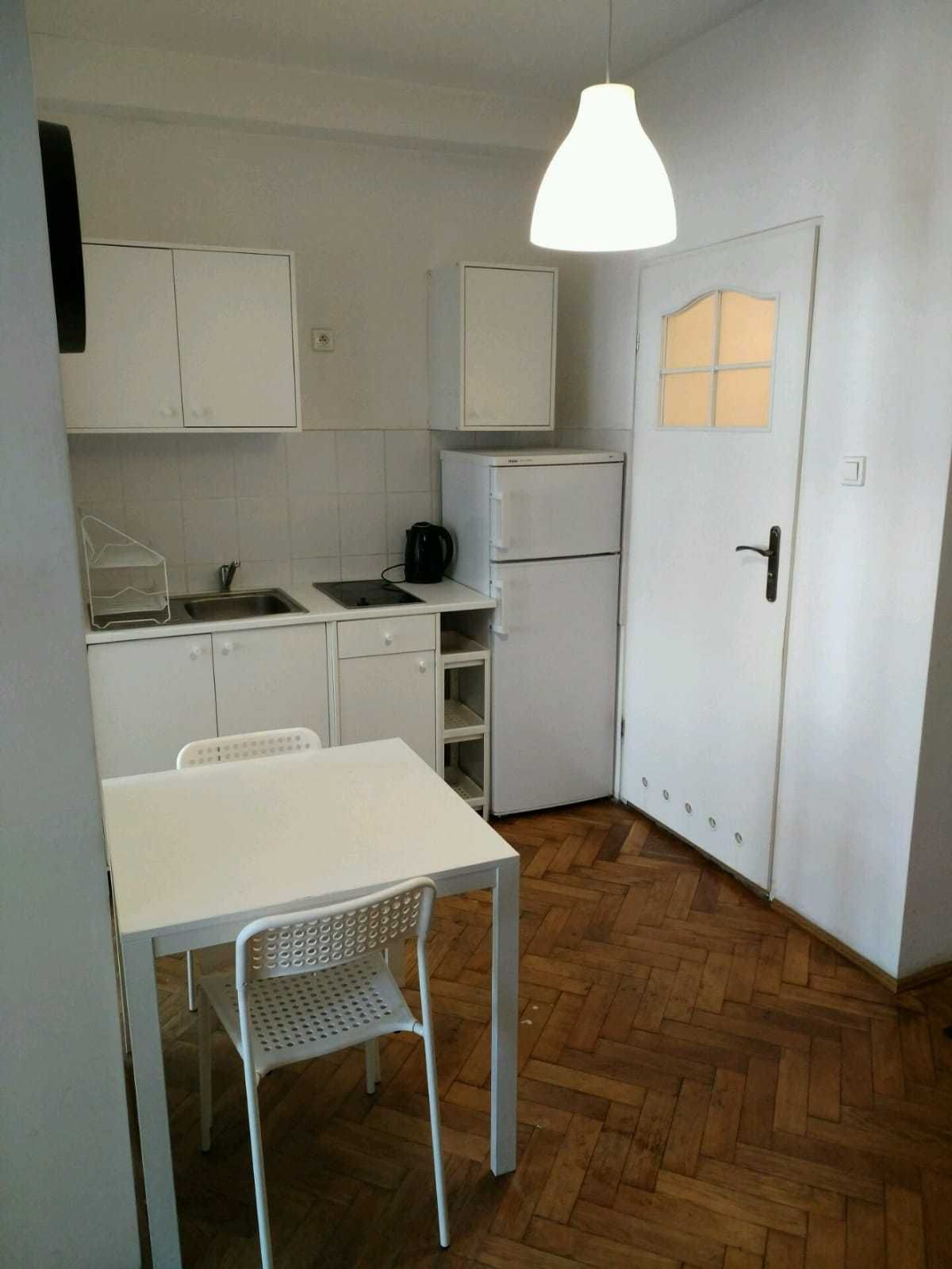 Pokój w mieszkaniu 4-pokojowym (9B), centrum Łodzi