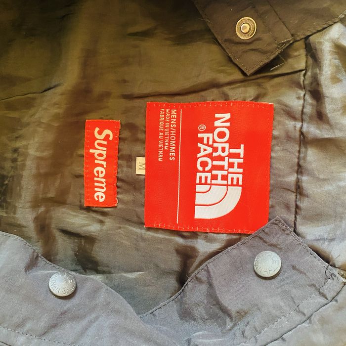 Продам чорну куртку The North Face х Supreme чоловіча