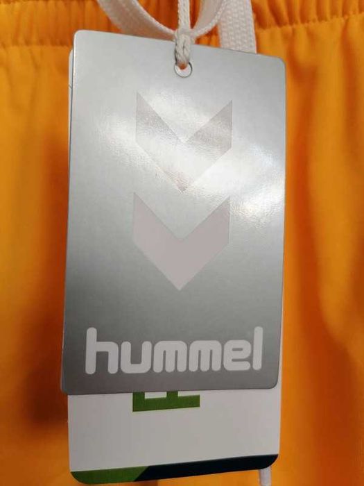 Żółte spodenki sportowe Rozmiar S Hummel