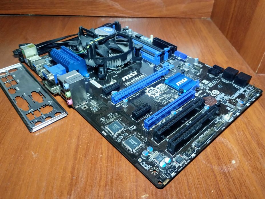 Материнка MSI B85-G41 PC Mate(сокет 1150) + i5-4440 3.1GHz + кулер