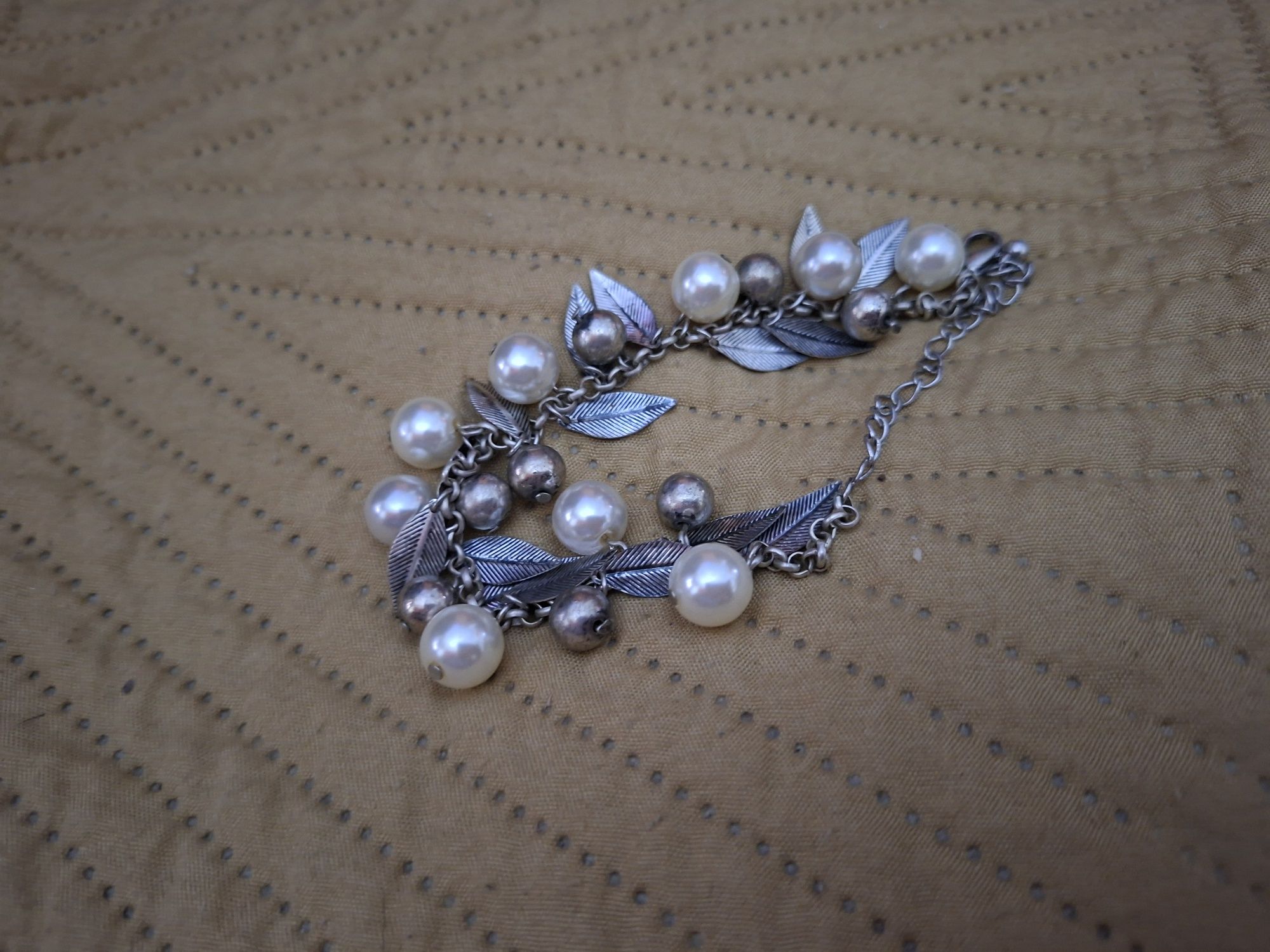 Várias pulseiras