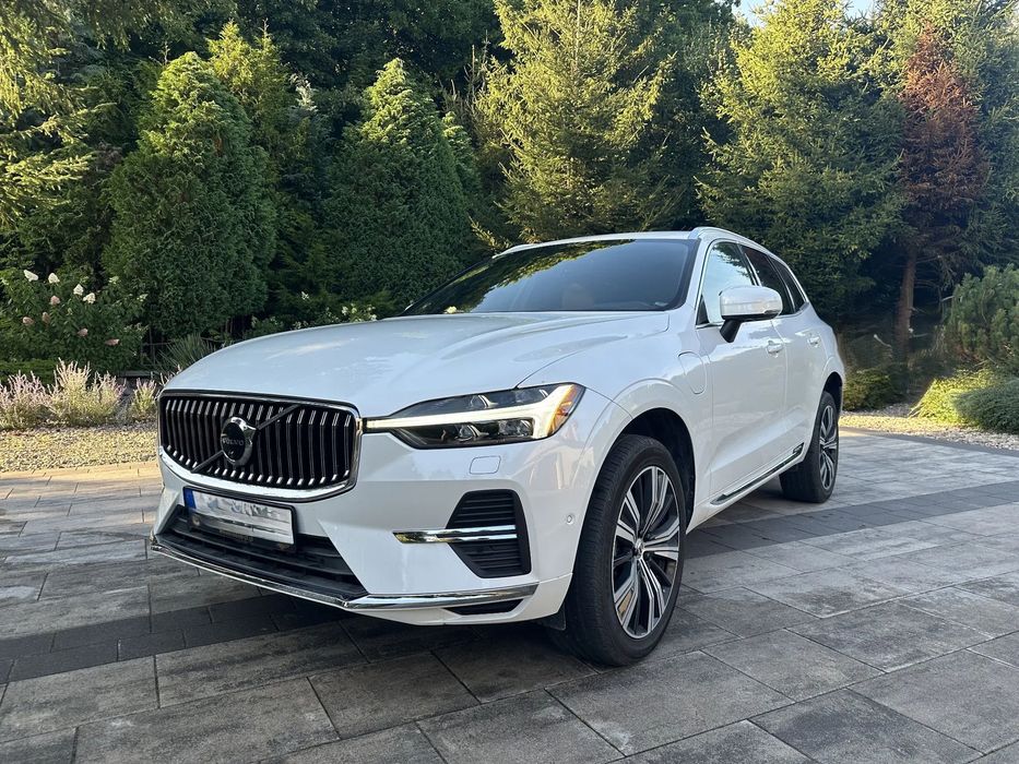 Volvo XC 60 VOLVO XC 60 | T8 Recharge | AWD | pneumat | panorama | kamera 360