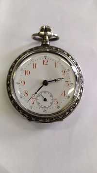 Stary srebrny zegarek kieszonkowy