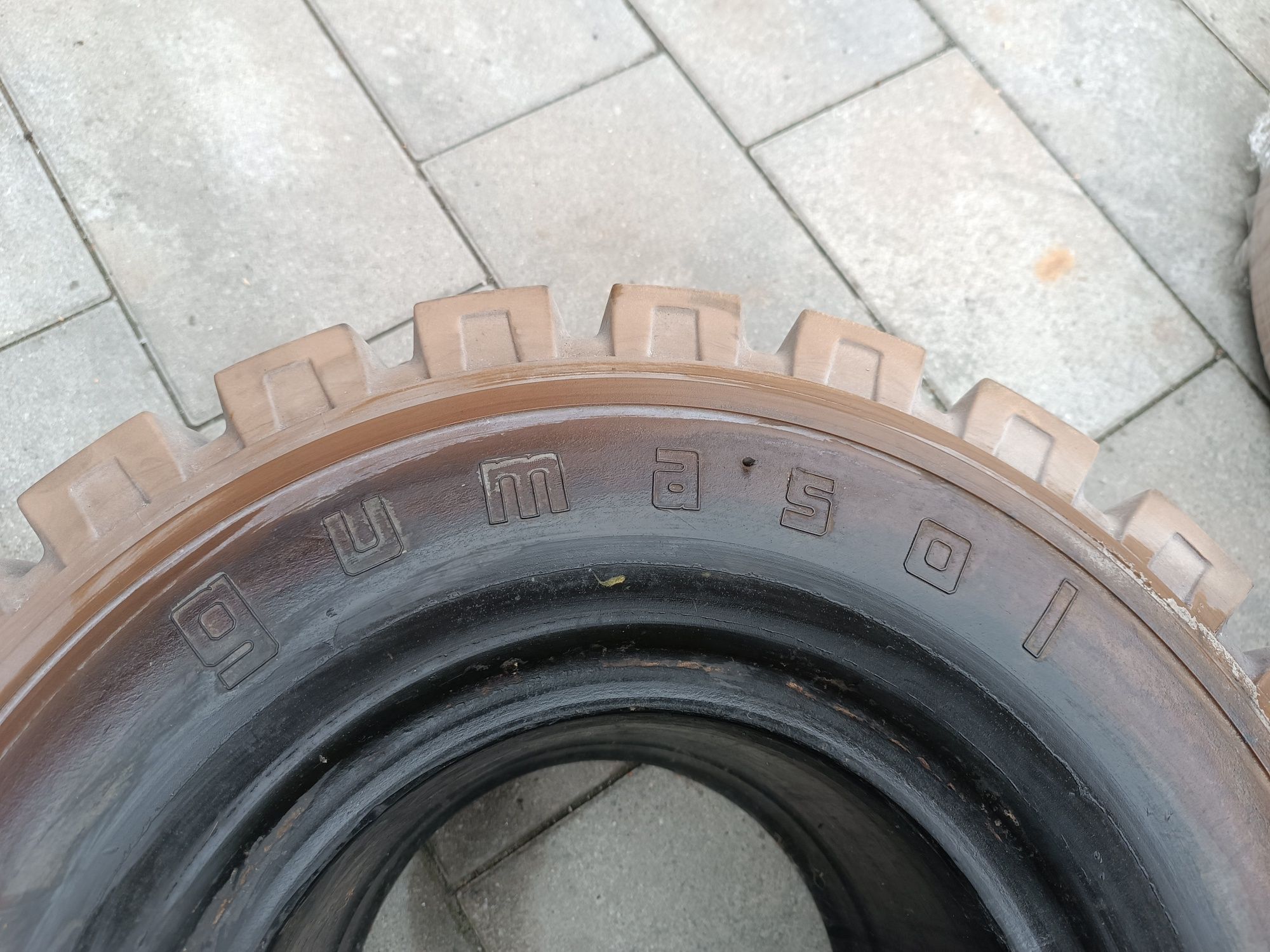 Opony pelne 21x8-9 Gumasol białe wózek widłowy-nowe-