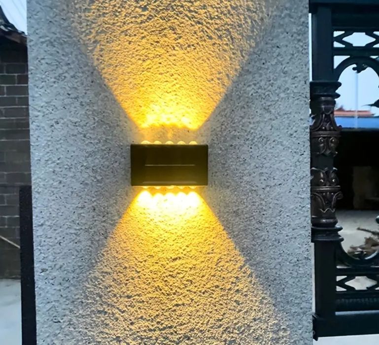 Светильник настенный на солнечной батарее