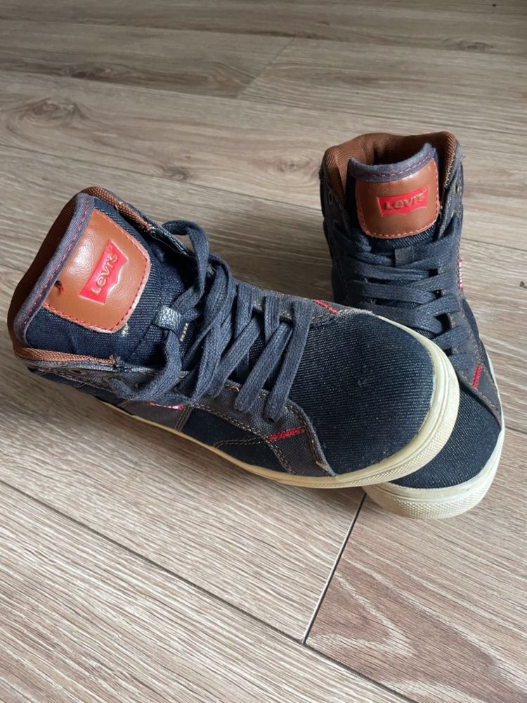 Levis buty sneakersy 37