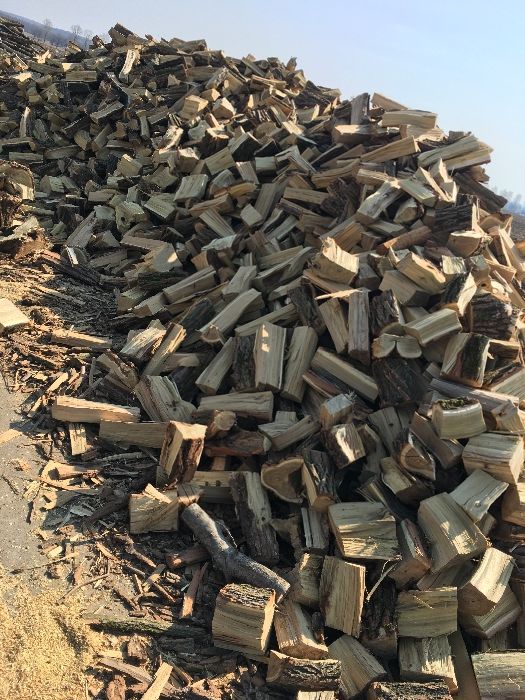 Продам колотые дрова (сухие)- 2200 грн.