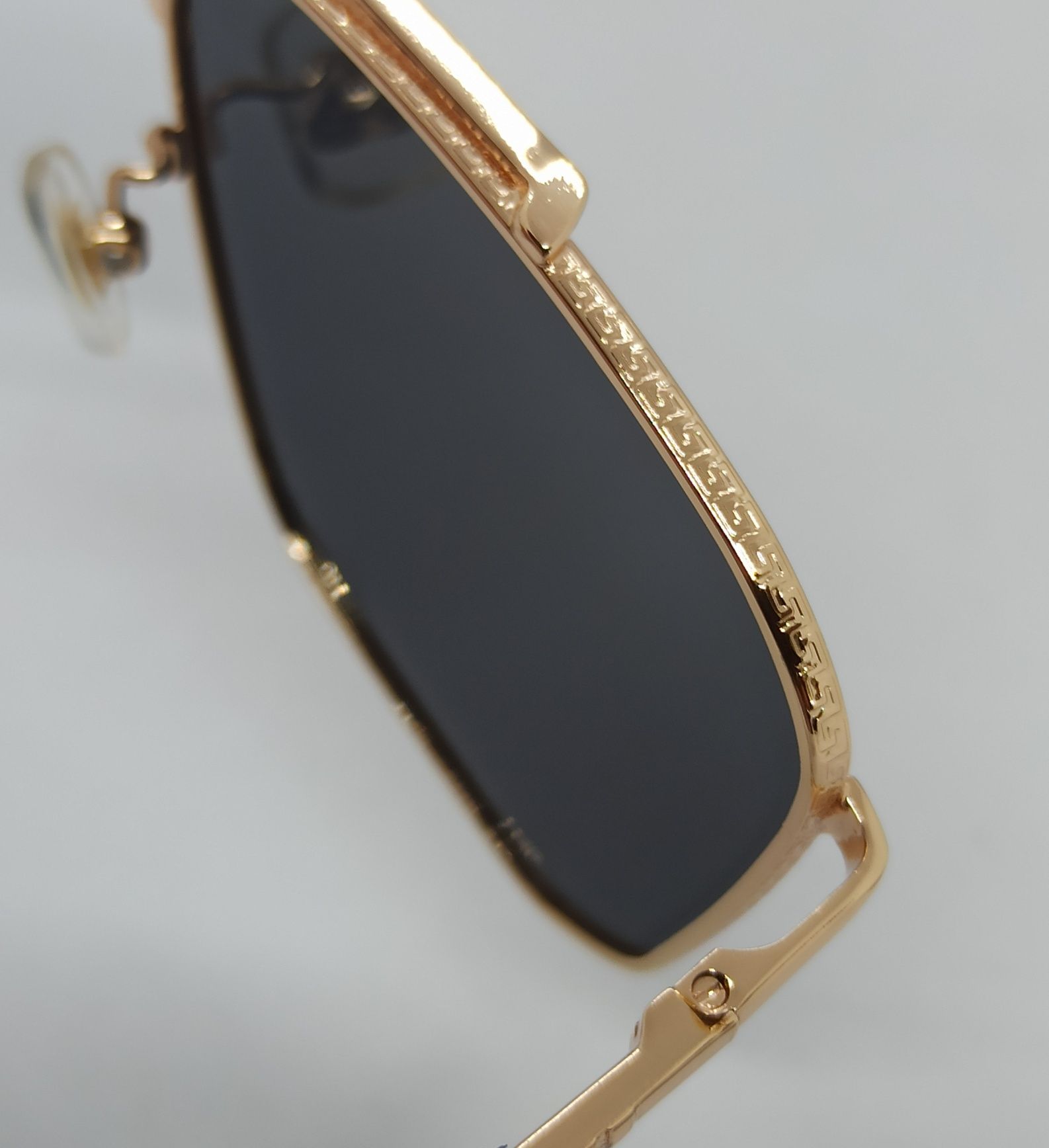Emporio Armani очки мужские черные поляриз в золотом метал на флексах