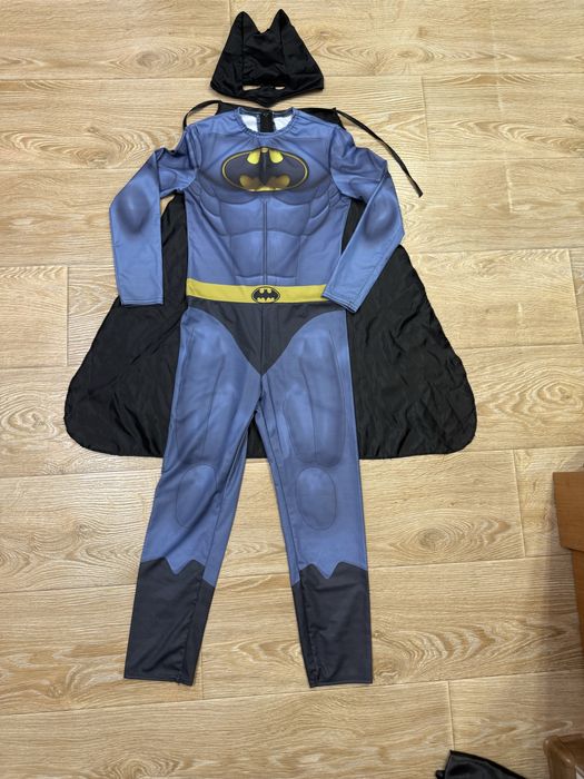 Продам костюм Бетмена Badman розмір 134