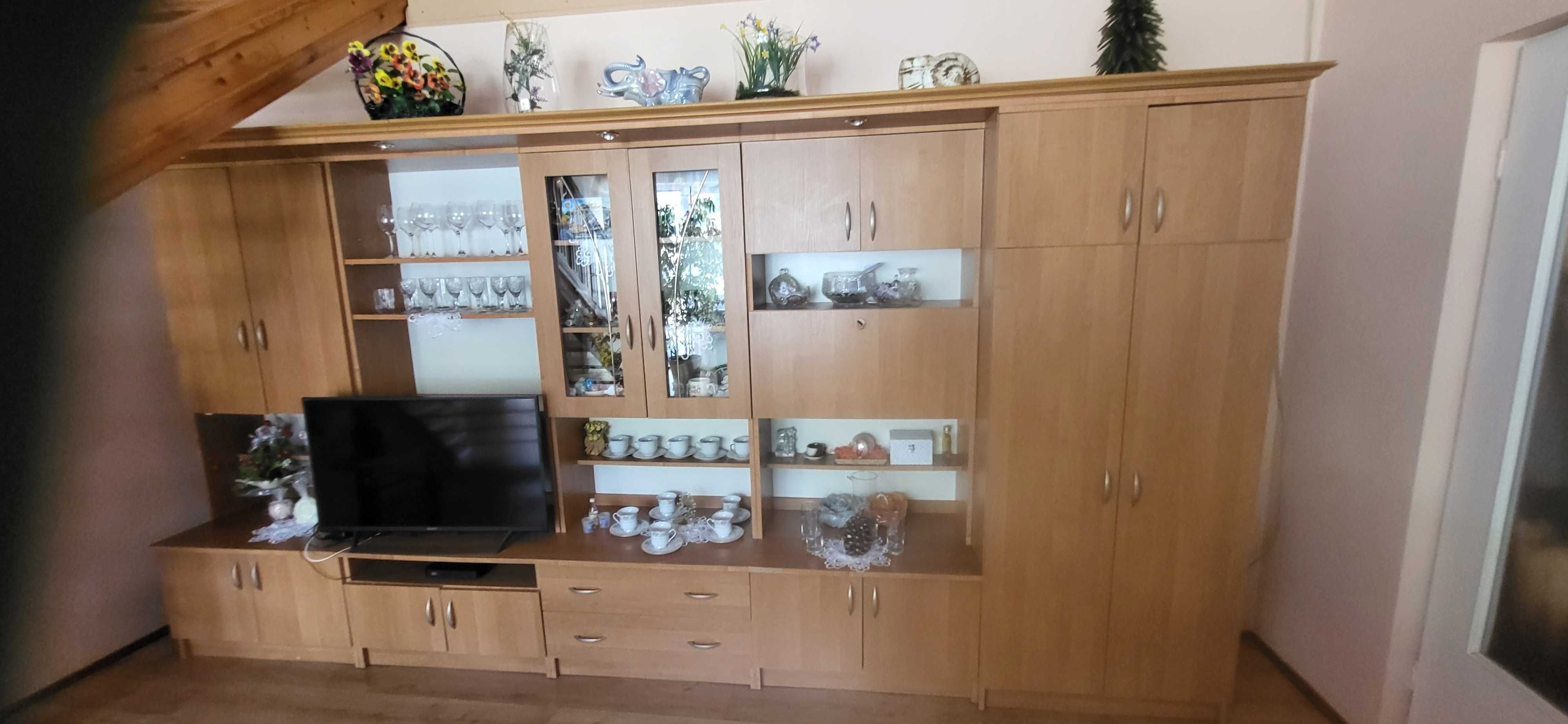 Meble do salonu, meblościanka