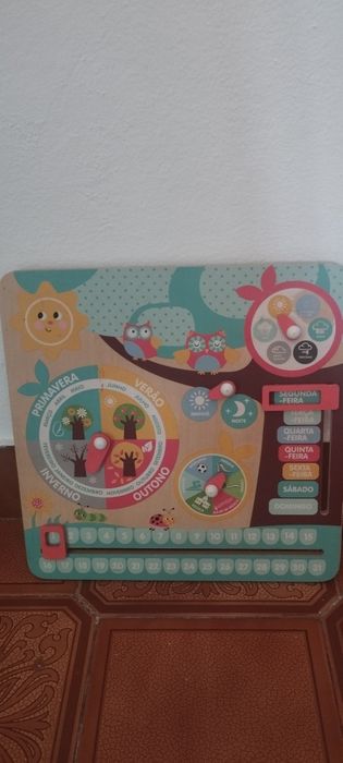 Quadrinho de madeira educativo