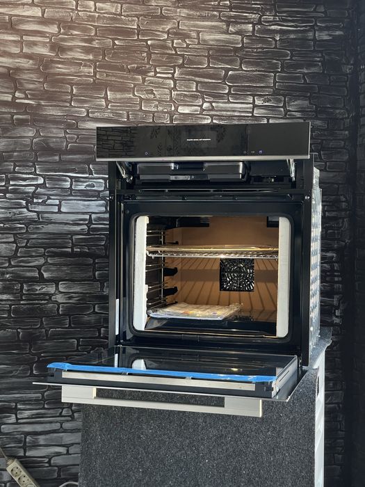 Нова!2025 рік!Топова Духова шафа з пароваркою Siemens HR776G1B1