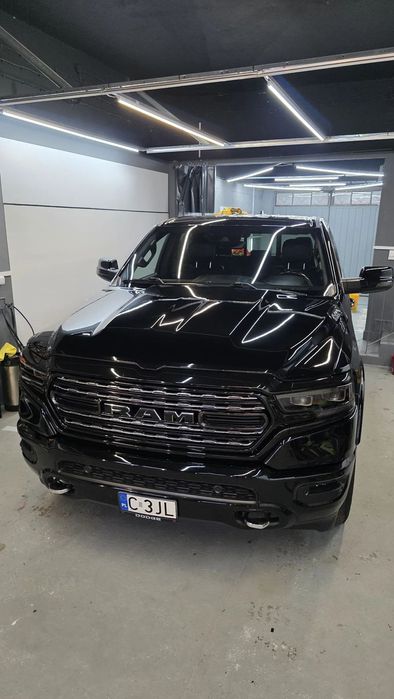 RAM 1500 Bezwypadkowy, możliwy leasing, po serwisie!